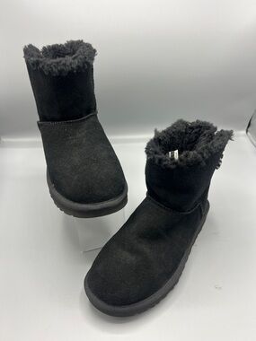 UGG MINI BAILEY BOW BLACK SUEDE ANKLE WOMEN'S BOOTS SIZE US 8UK 6NEW without bx